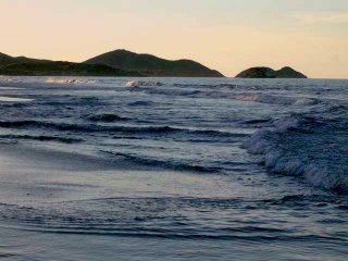 playa_el_agua.jpg playa_el_agua.jpg